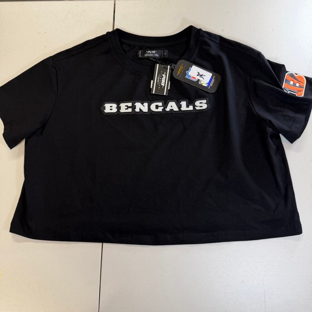 Cincinnati Bengals Pro Standard Women's Cropped Boxy T-Shirt Black Large NWT